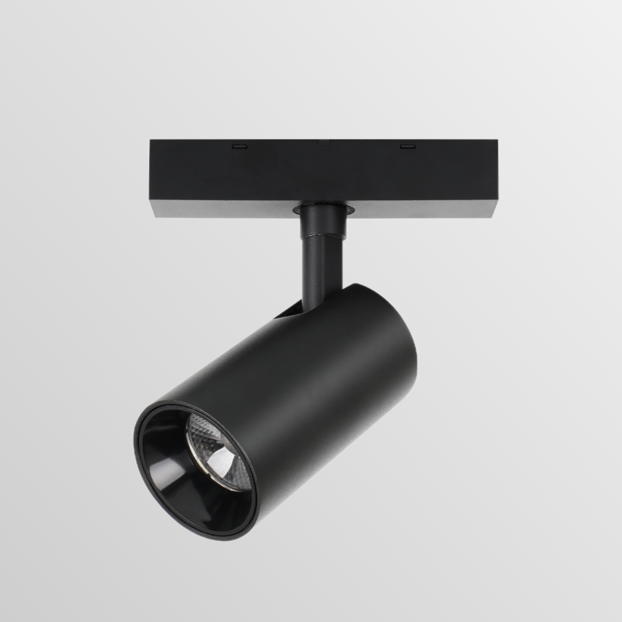 SISTEMA DE RIEL MAGNÉTICO FOCO